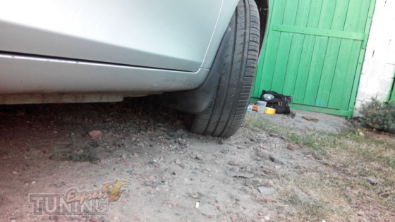 Передние брызговики Geely Emgrand EC7 комплект из 2шт