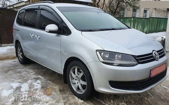 Дефлекторы окон Фольксваген Шаран 2 2010 фото