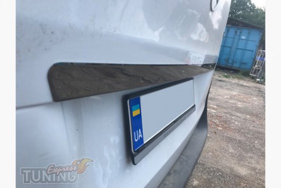 Omsa Line Хром планка над номером Mercedes Vito W447 черный хром - Картинка 1