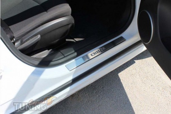 Omsa Line Хром накладки на пороги Chevrolet Cruze  - Картинка 1