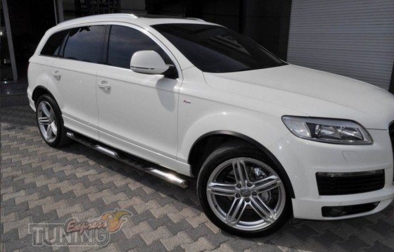 Пороги трубами на Audi Q5 1 поколения