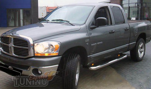 Пороги трубами Dodge RAM угловые 2шт