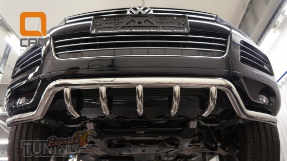 Одинарная труба переднего бампера Volkswagen Touareg 2 7P изогну