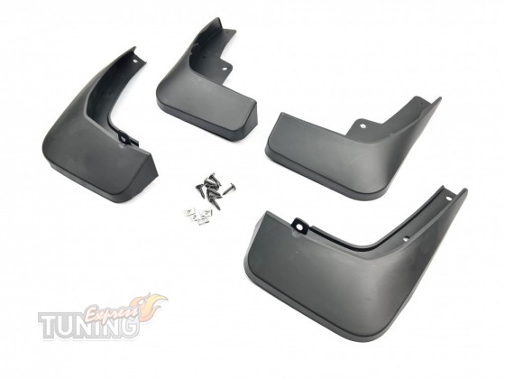 Фирменные брызговики на MAzda Cx-4 рестайл