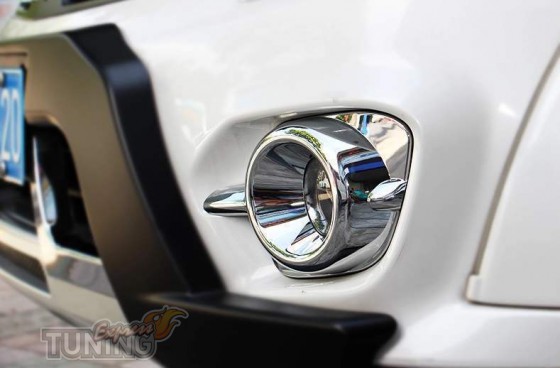 Хром налкадки на противотуманки Mitsubishi Pajero Sport 2