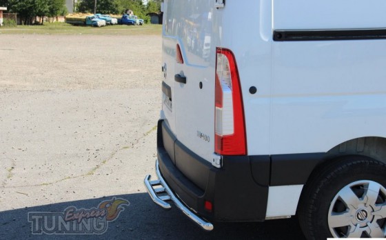 Защита заднего бампера Renault Master 3 со ступенькой