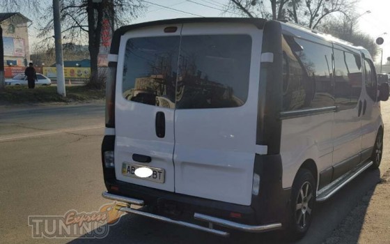 Двойная труба на задний бампер Рено Трафик 2