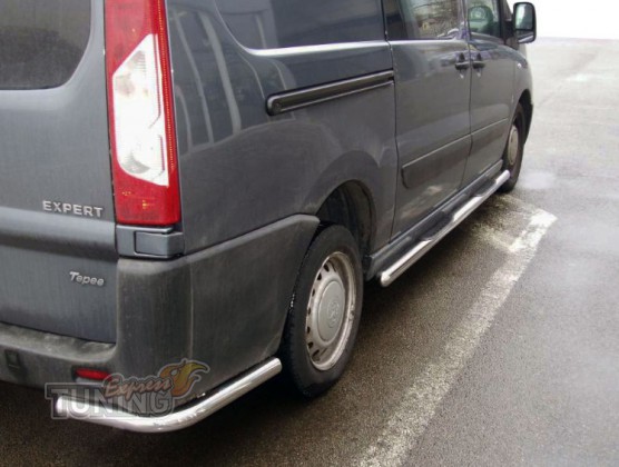 Уголки на задний бампер Peugeot Expert 2 с 2007- года