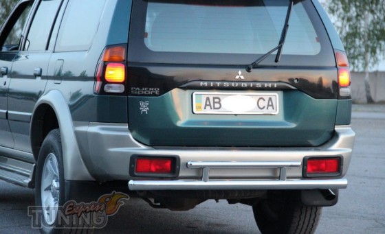 Двойная защита заднего бампера Mitsubishi Pajero Sport 1