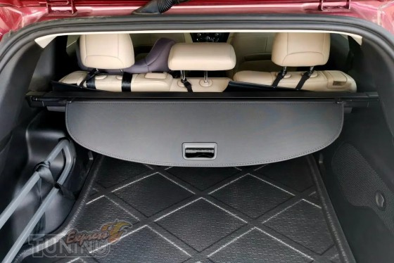 Шторка в багажник Jeep Grand Cherokee WK2 фото