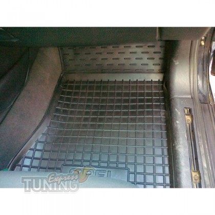 Коврики в Opel Omega B с перемычкой
