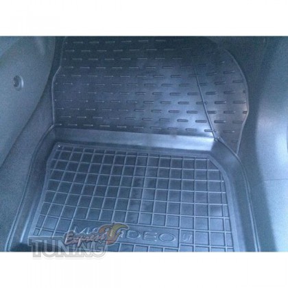 Высокие коврики в Ford Mondeo 4 с перемычкой