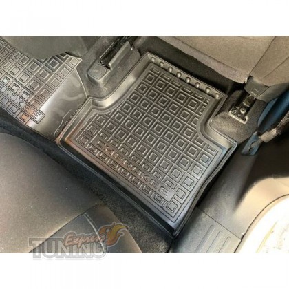 Коврики для Jeep Cherokee KL с перемычкой