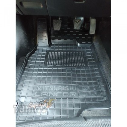 Высокие ковры на Mitsubishi Lancer 9 с перемычкой