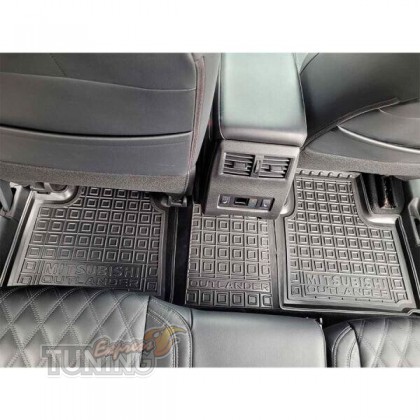 Коврики для Mitsubishi Outlander 4 с перемычкой