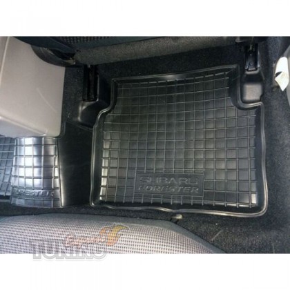 Коврики для Subaru Forester 2 SG с перемычкой