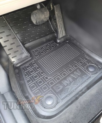 Коврики в салон BMW X1 F48 с перемычкой