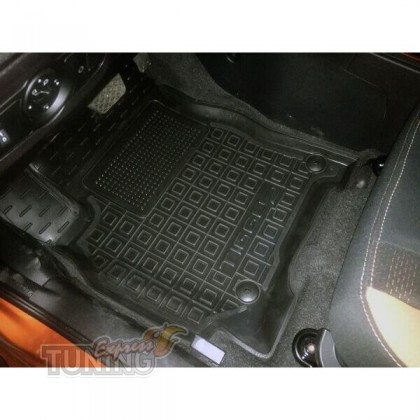 Коврики на Chery Tiggo 2 с перемычкой