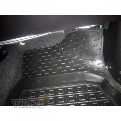 Коврики в Chery Tiggo 2 с перемычкой