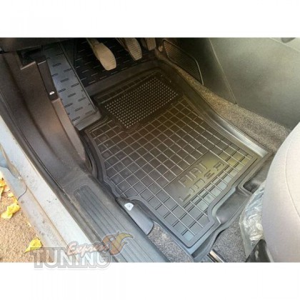 Коврики на Fiat Linea с перемычкой