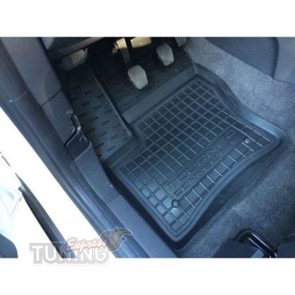 Ковры на Ford Connect 2 на короткую базу