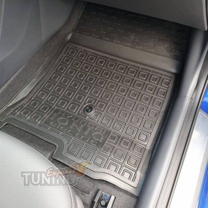 Коврики в Hyundai IONIQ electric с перемычкой