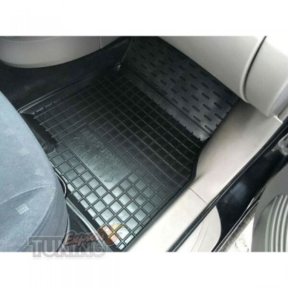 Коврики в Mitsubishi Grandis с перемычкой
