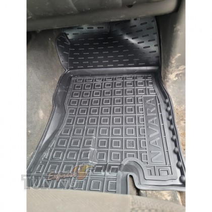 Коврики в Nissan Navara D40 с перемычкой