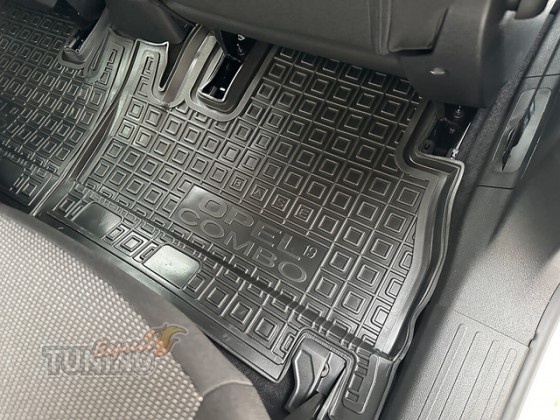 Коврики для Opel Combo E без подлокотника