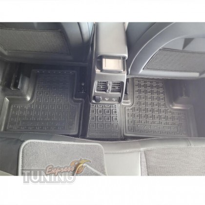Коврики для Renault Captur 2 с перемычкой