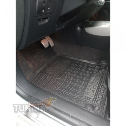 Коврики на Renault Laguna 3 с перемычкой
