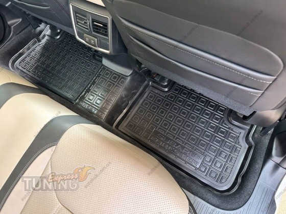 Коврики для Subaru Forester 5 SK с перемычкой