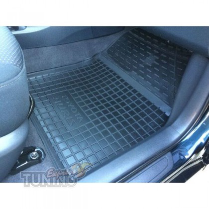 Коврики в Toyota Auris E150 с перемычкой