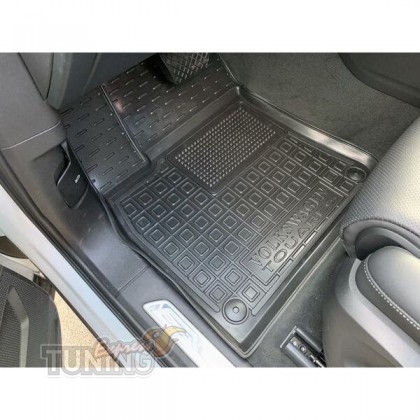 Коврики на Volkswagen Touareg 3 CR с перемычкой