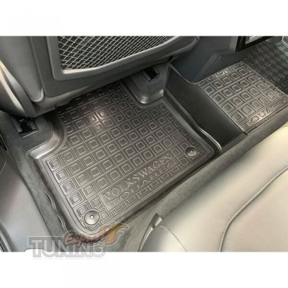 Коврики для Volkswagen Touareg 3 CR с перемычкой