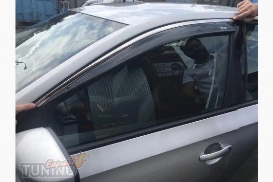 Ветровики окон Skoda Rapid с хромом