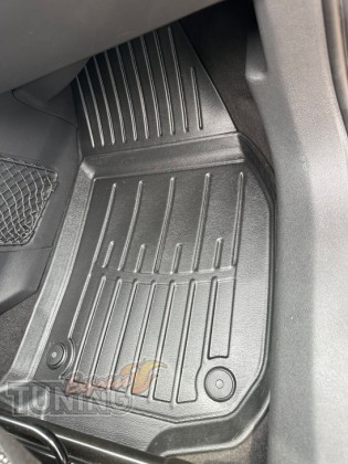 Высокие ковры в Opel Zafira B с бортами