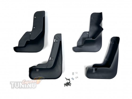 Установка брызговиков на Nissan Ariya фото