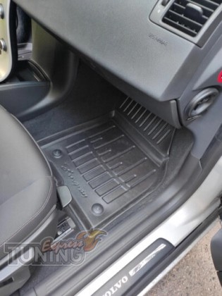Высокие ковры в Volvo S40 2 с бортами