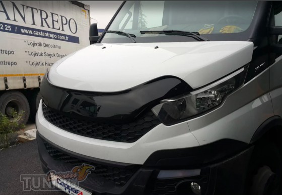 Мухобойка на капот Iveco Daily 2