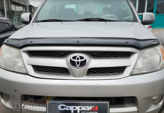 Дефлектор на капот Toyota Hilux 7 дорестайл