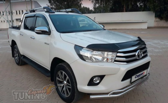 Дефлектор на капот Toyota Hilux 8 с 2015- года
