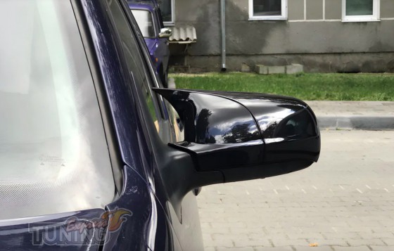Черные крышки на зеркала Volkswagen Golf 4
