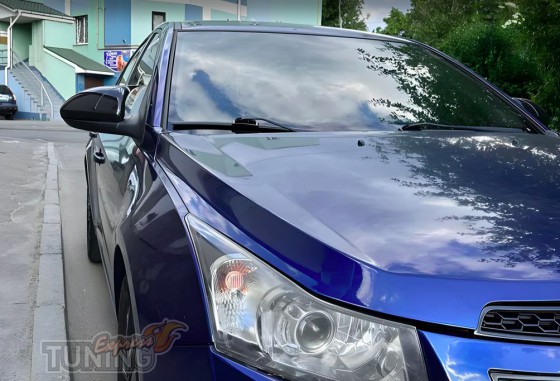 Крышки зеркал Chevrolet Cruze черные
