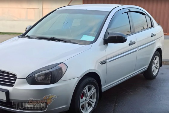 Крышки зеркал на Hyundai Accent 3 черные
