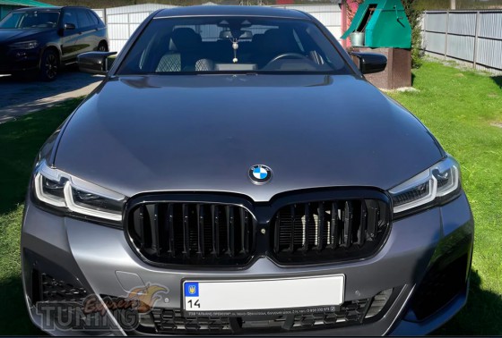 Накладки на зеркала BMW 5 G30 G31 черные