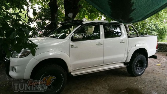 Солнцезащитный козырек для Toyota Hilux 7 поколения фото