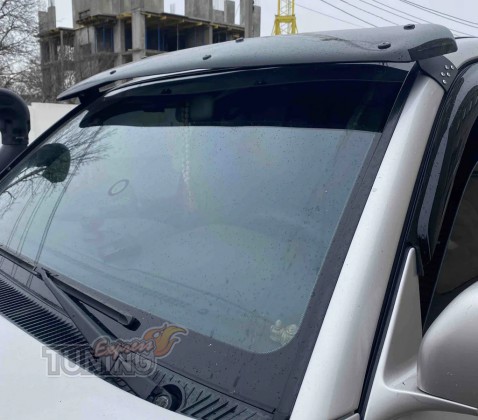 Козырек на стекло Toyota Land Cruiser 100 фото