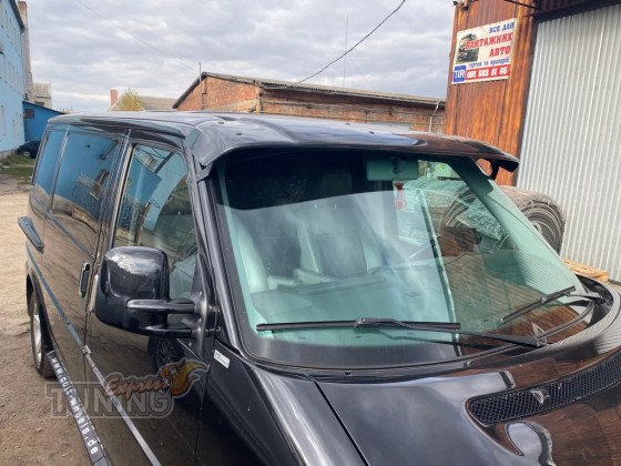 Модельный козырек для VW Transporter T4