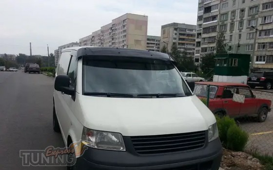 Козырек над лобовым стеклом Volkswagen Transporter T5 фото